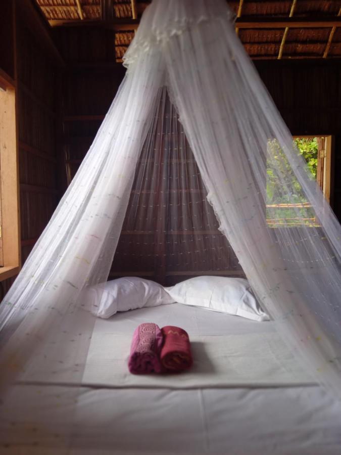 Mambetron Homestay Raja Ampat Pulau Mansuar Esterno foto