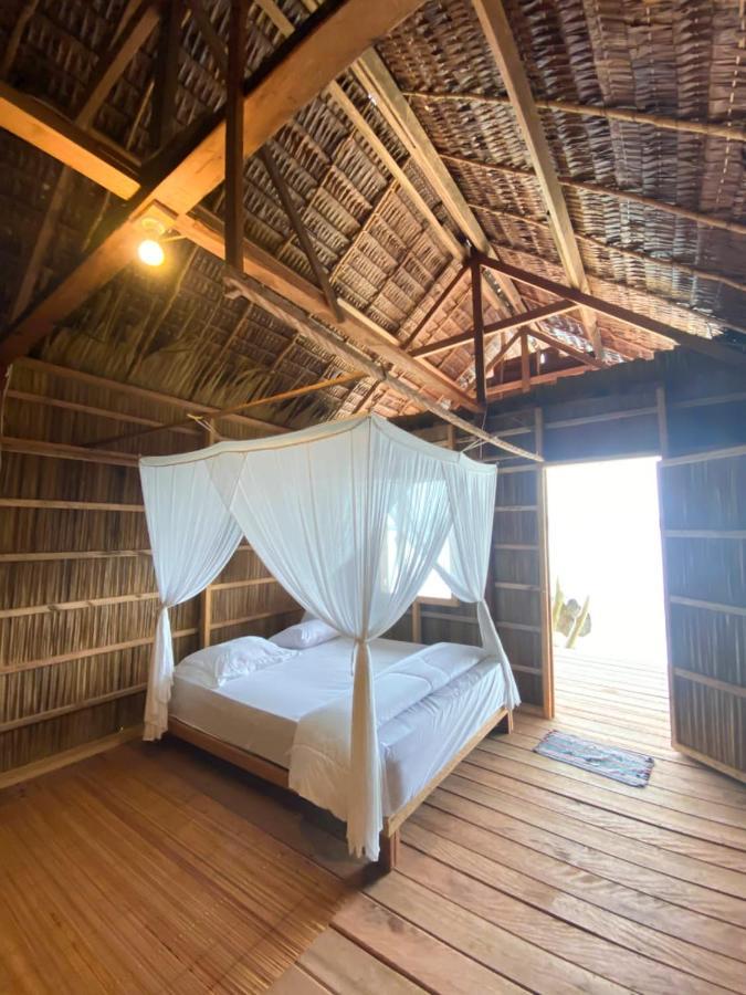 Mambetron Homestay Raja Ampat Pulau Mansuar Esterno foto