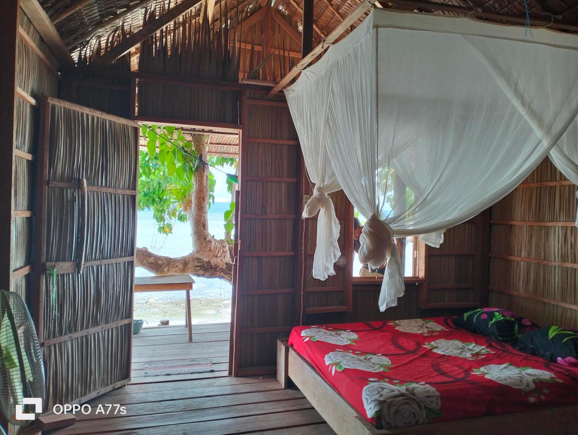 Mambetron Homestay Raja Ampat Pulau Mansuar Camera foto