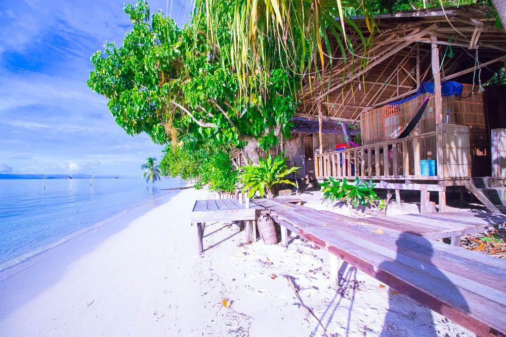 Mambetron Homestay Raja Ampat Pulau Mansuar Esterno foto